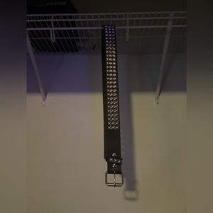 Hot topic Pyramid Stud Belt